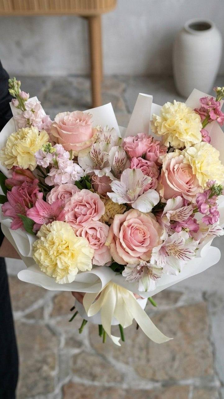 Авторский букет «Весенний бриз»